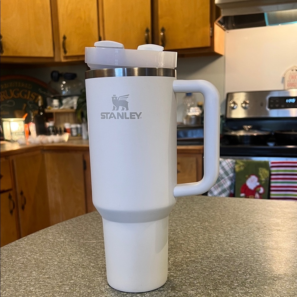 Stanley Classic White Insulated Mug